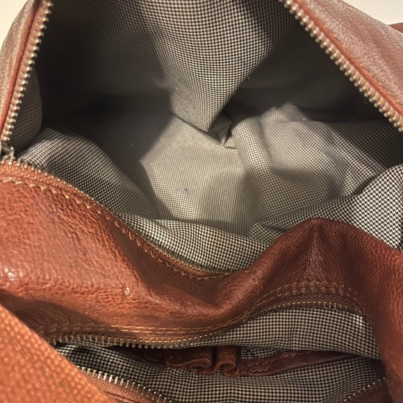 Spikes & Sparrow Leather Crossbody Bag - Picture 12 of 13